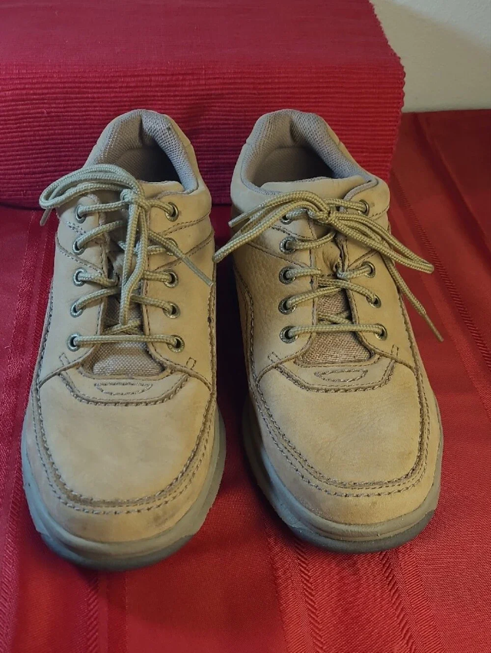 Rockport World Tour Classic Men's Size 10 Sand Tan Nubuck Leather Oxford Sneaker